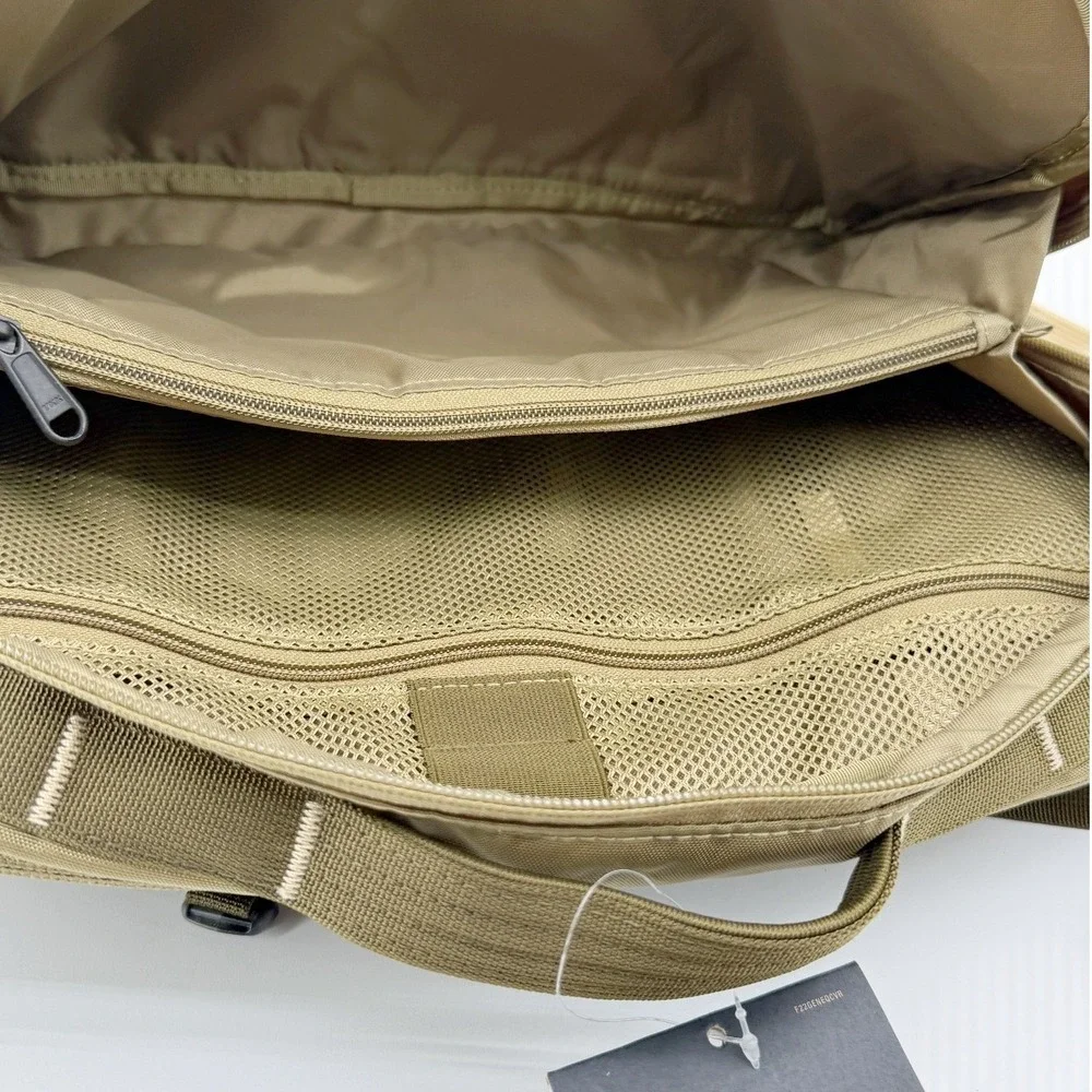The North Face Base Camp Voyager Sling Bag Cedar Sycamore Green NF0A81BNMXO-OS